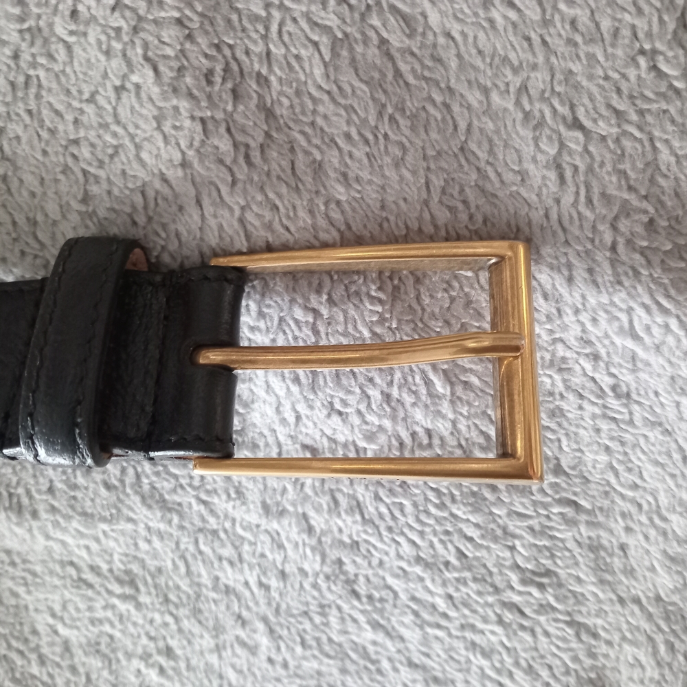 Gucci Black and Gold Belt with Double-Pronged Buckle